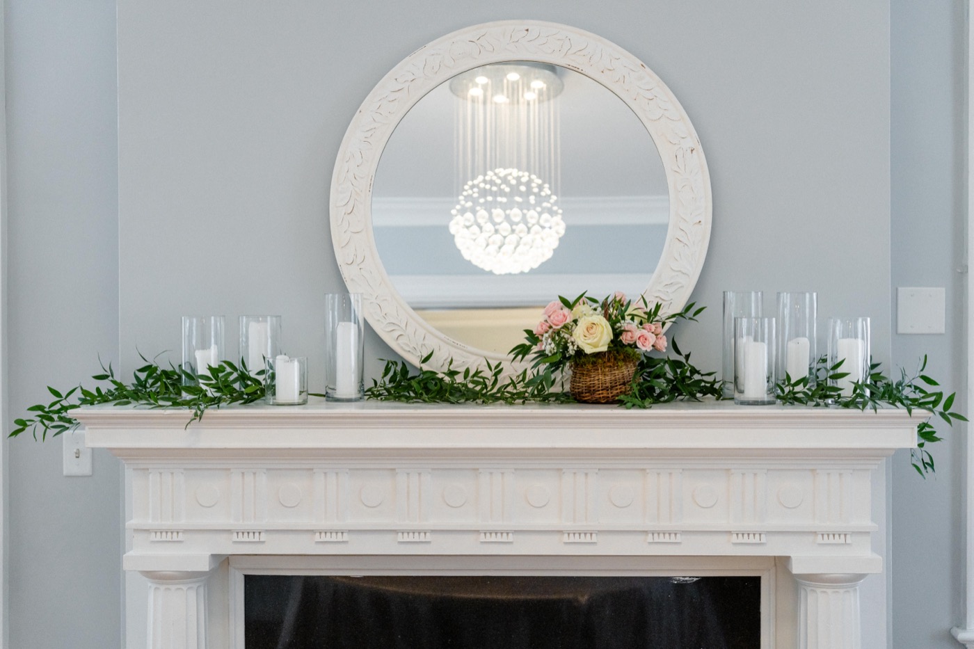 Decorated fireplace mantel inside Bent Oaks Manor for wedding package planning