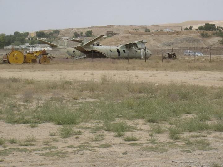 Helicópteros en tierra, archivo personal de Dennis