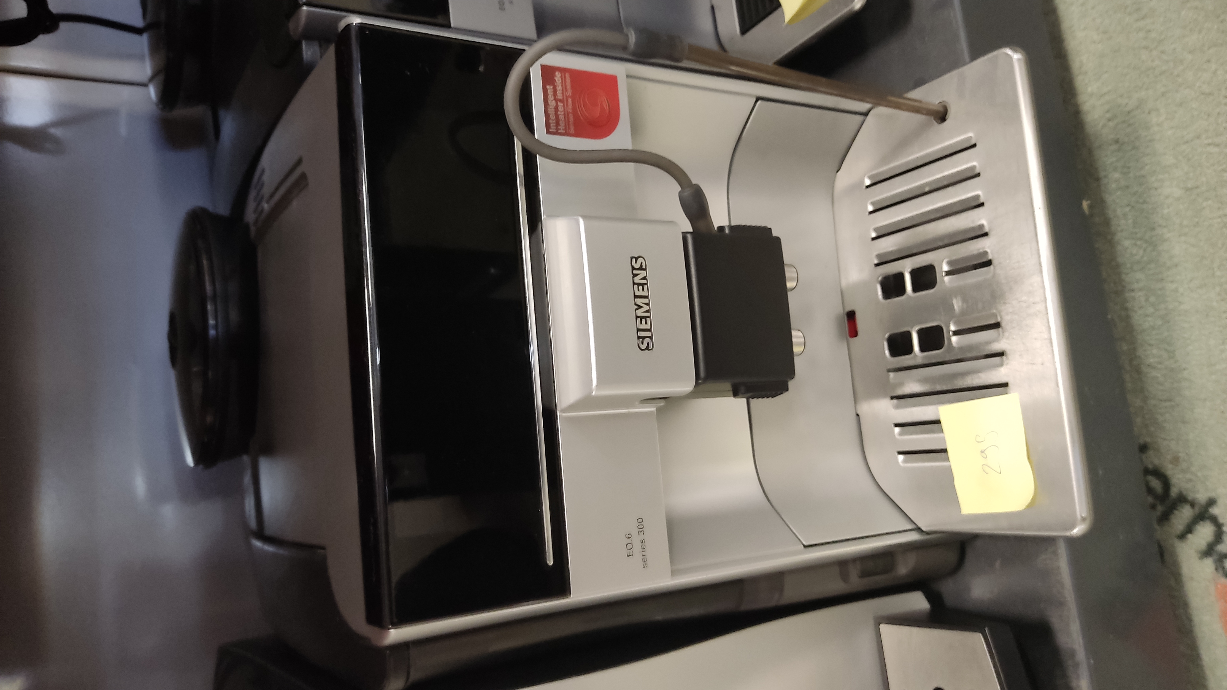 Siemens EQ.6 series 300 generalüberholt Berlin
