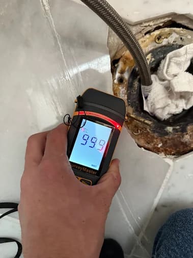 {{ custom_values.service_3 }} in {{custom_values.area_3})