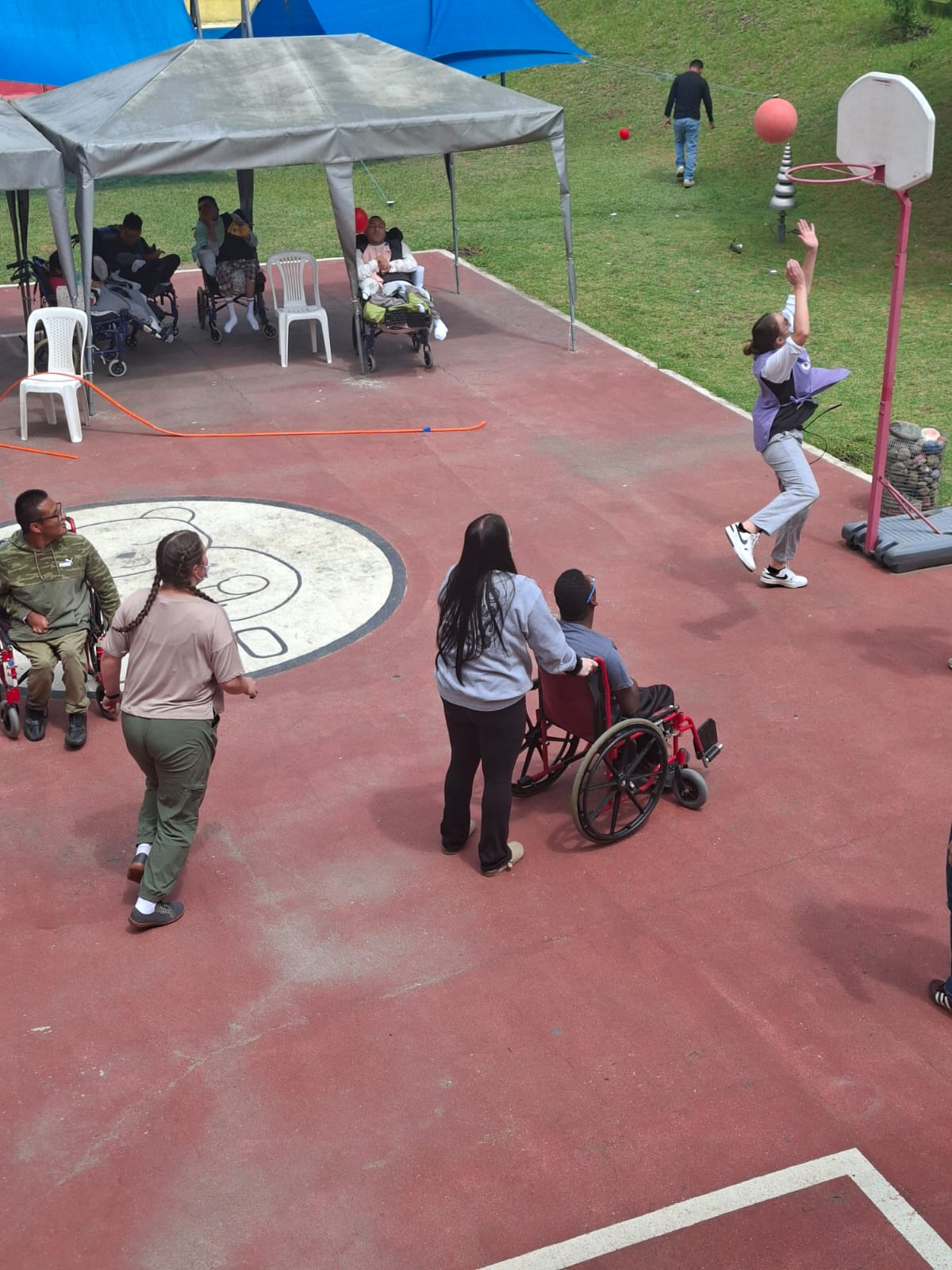 Hogar de Ángeles — orfanato para jóvenes con discapacidad en Cuenca
