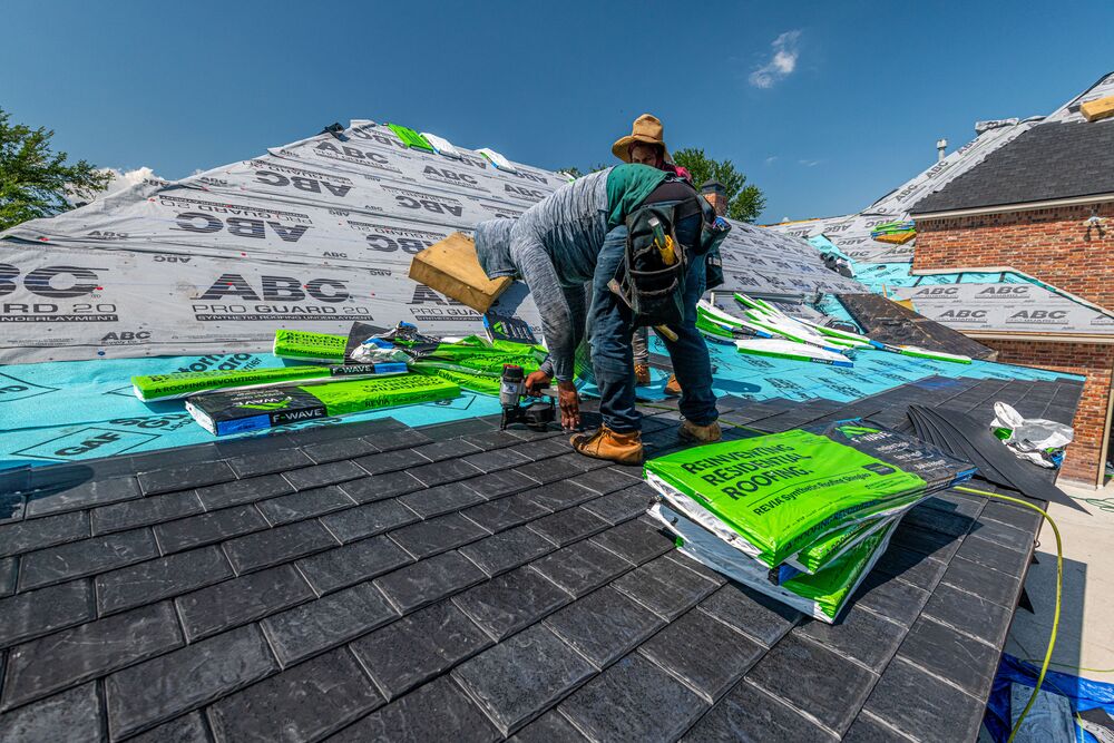 New asphalt shingle roof installation in Orléans, Ontario