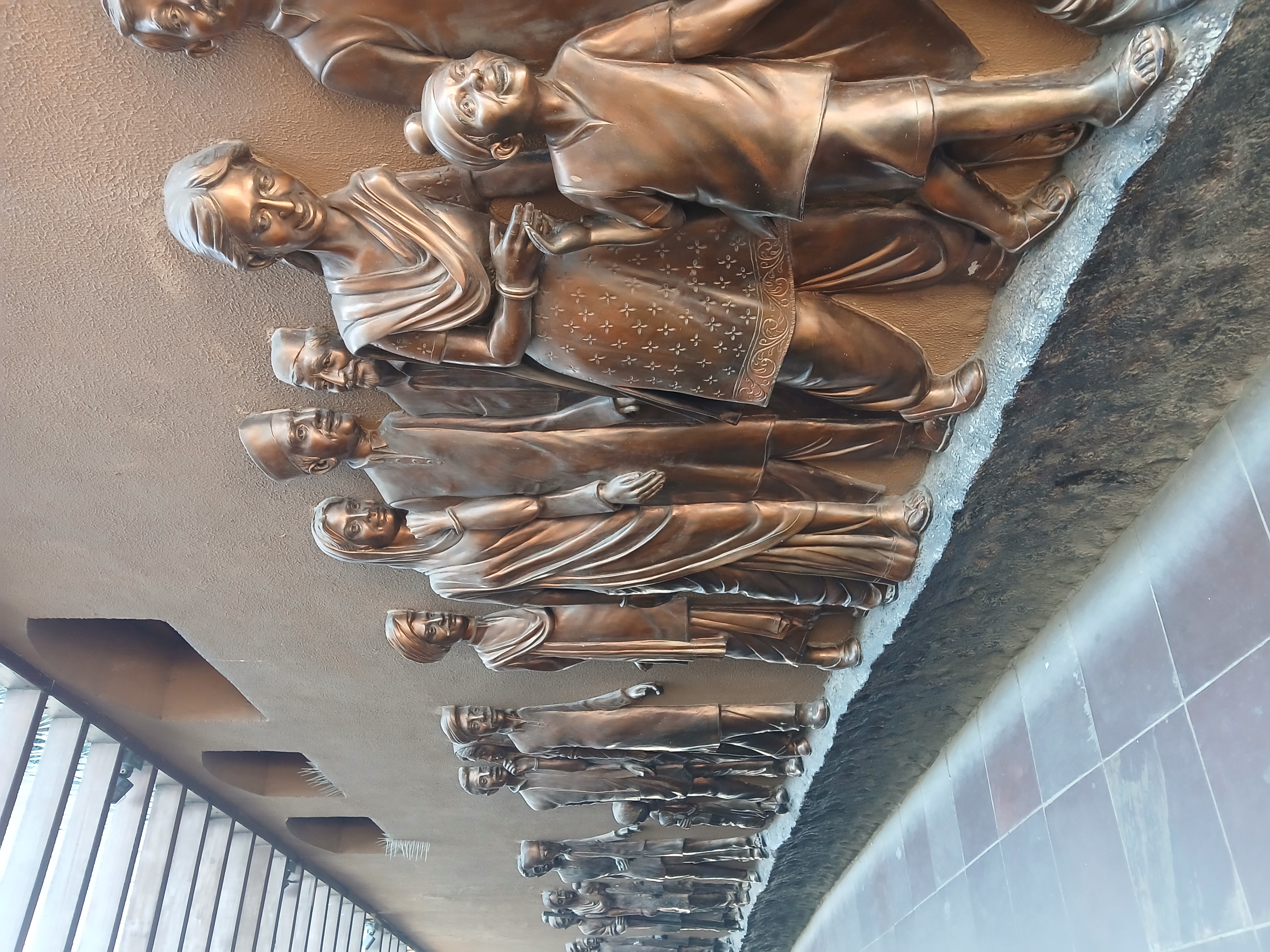 Sculptures in the entrance tunnel at Jallianwala Bagh Sculptures in the entrance tunnel at Jallianwala Bagh