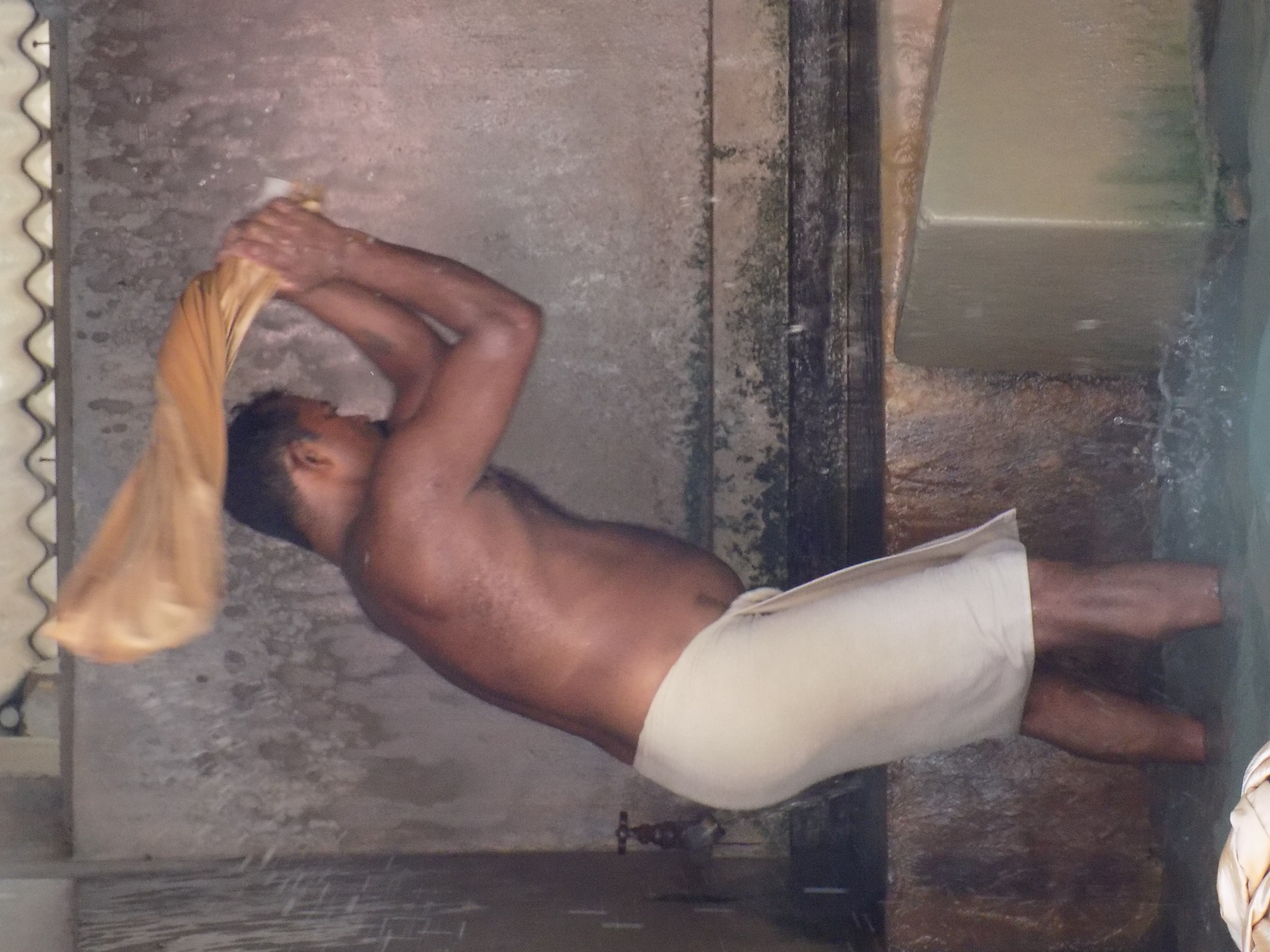 Laundry worker at the dhobi