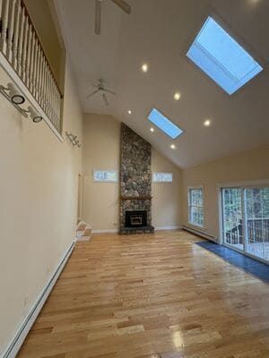 {{ custom_values.service_1 }} in {{custom_values.area_3})