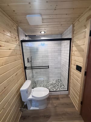 {{ custom_values.service_1 }} in {{custom_values.area_6})