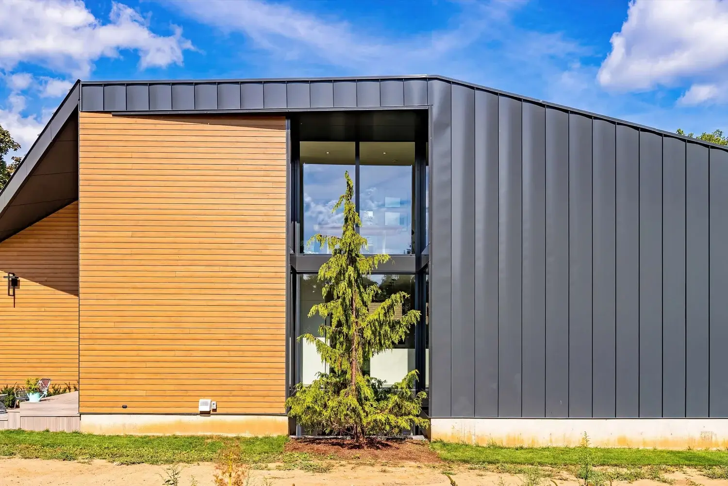 Helen project by M Berman Homes — view 2