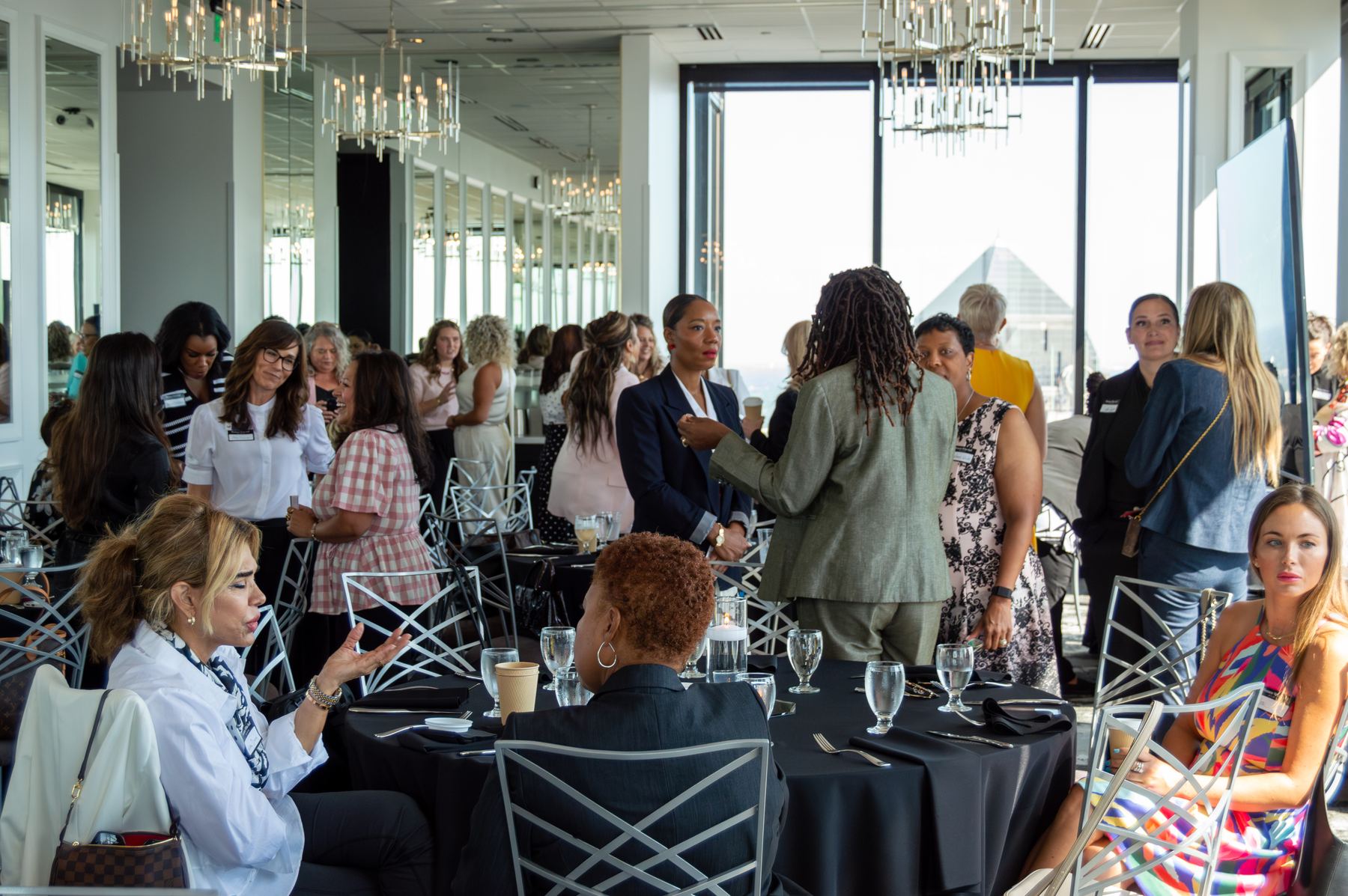 Women at a Sell Like a Woman summit