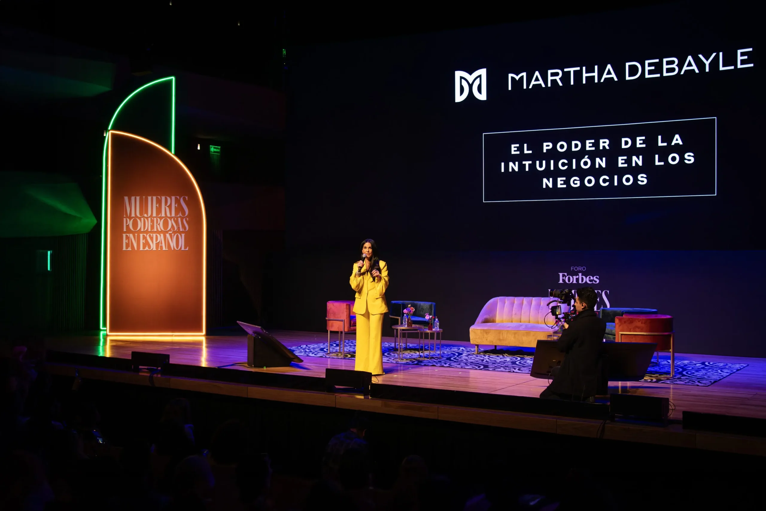 Martha Debayle