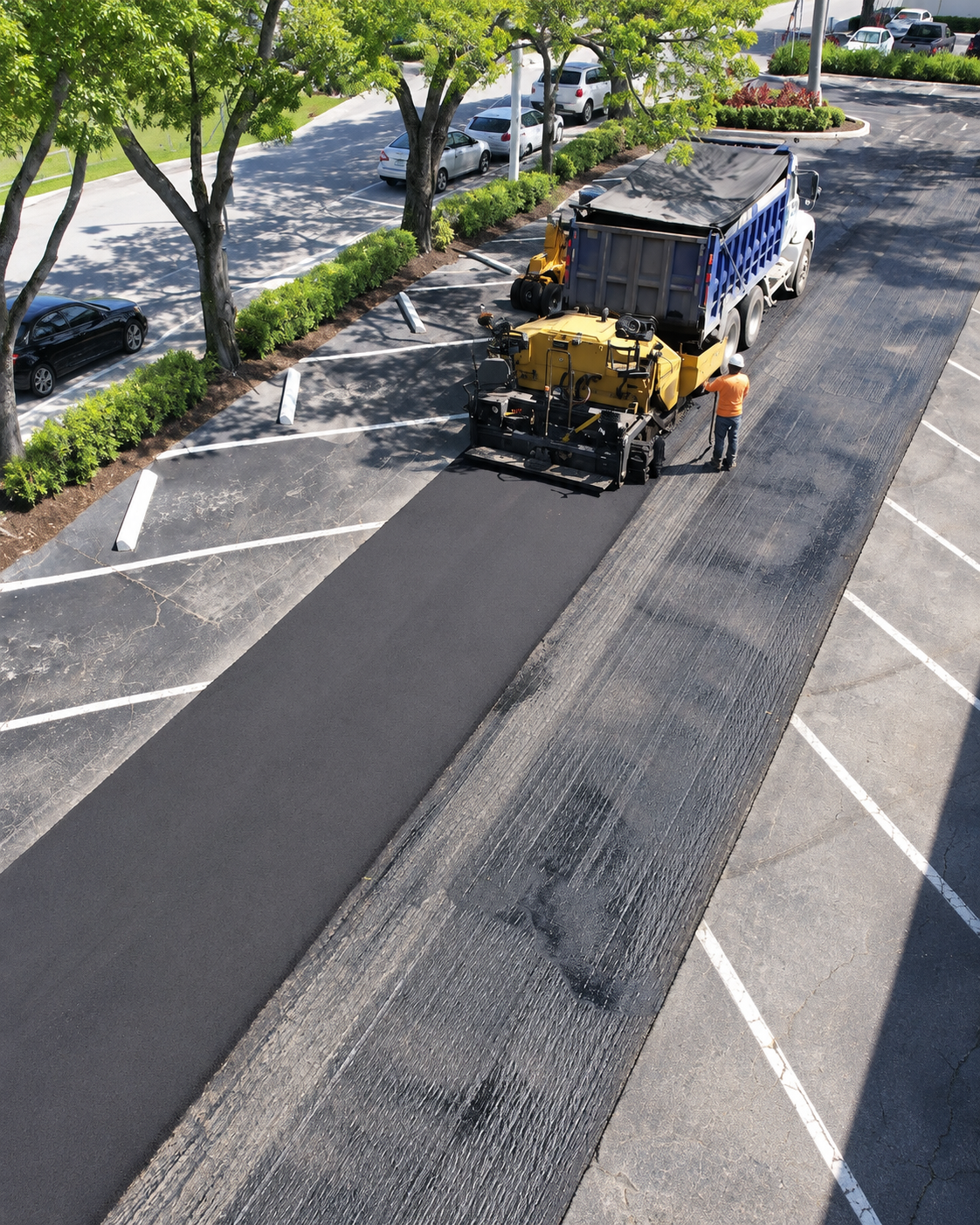  Asphalt Sealcoating