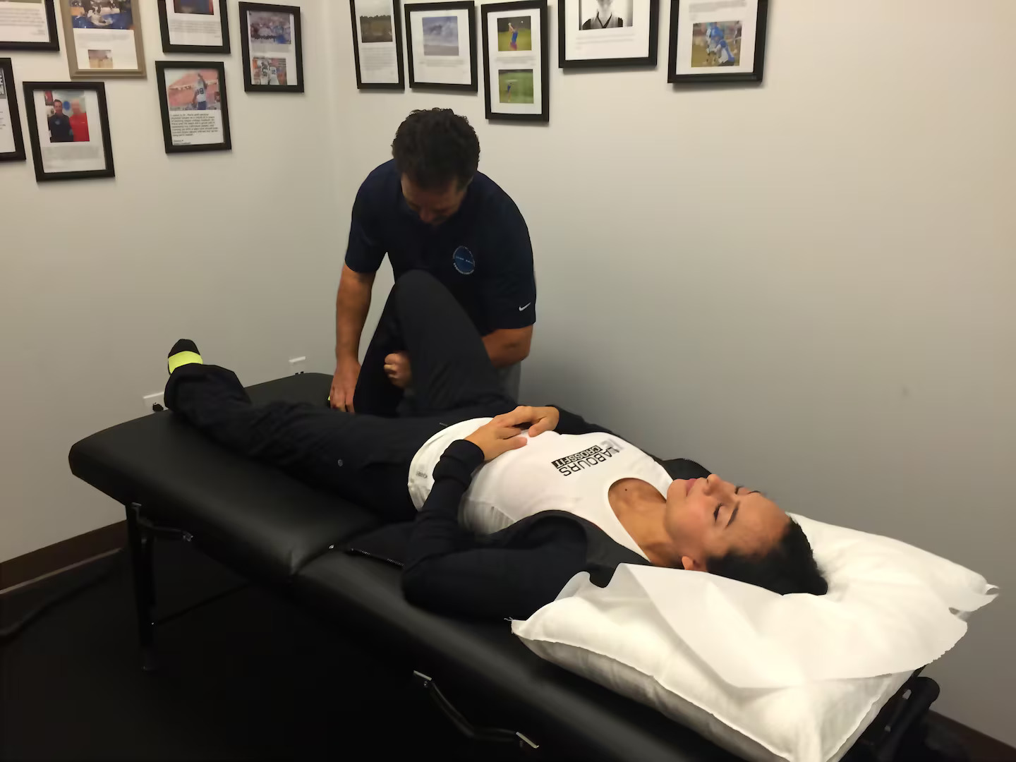 Holistic pain relief treatment at Advanced Holistic Pain Solutions