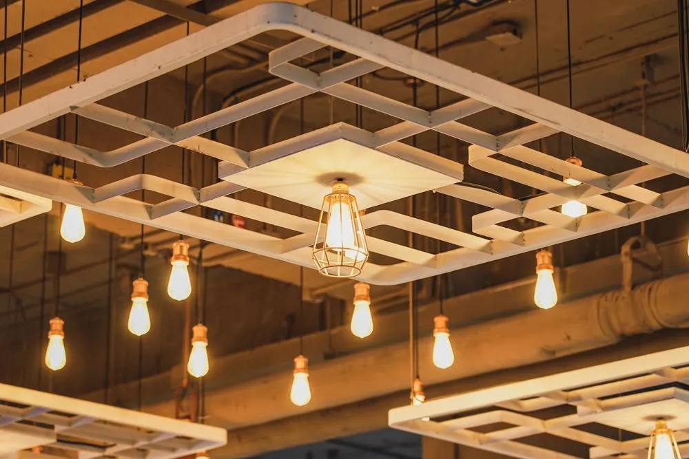 a light bulbs from a ceiling