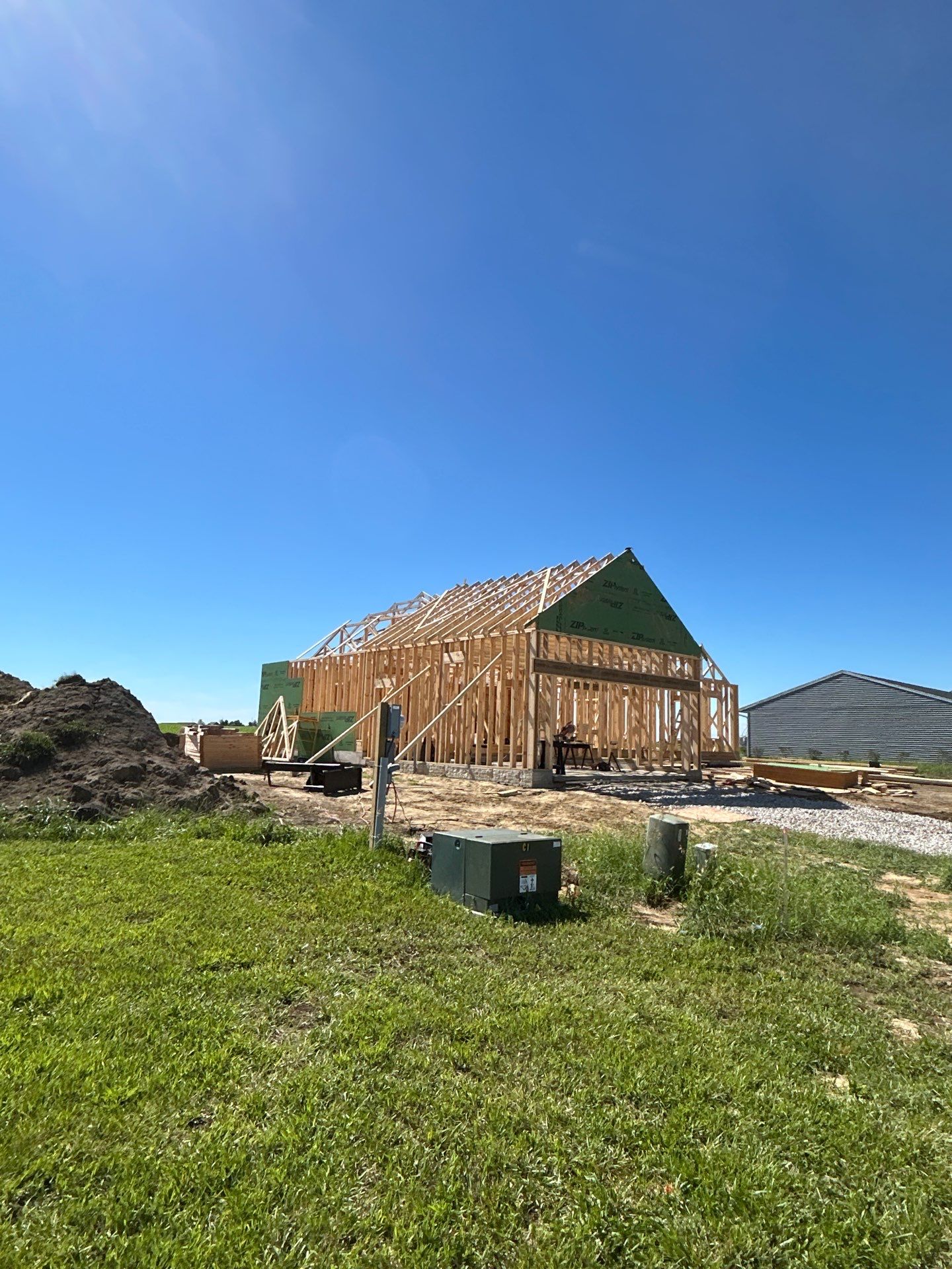 Roof trusses from outside (work in progress)