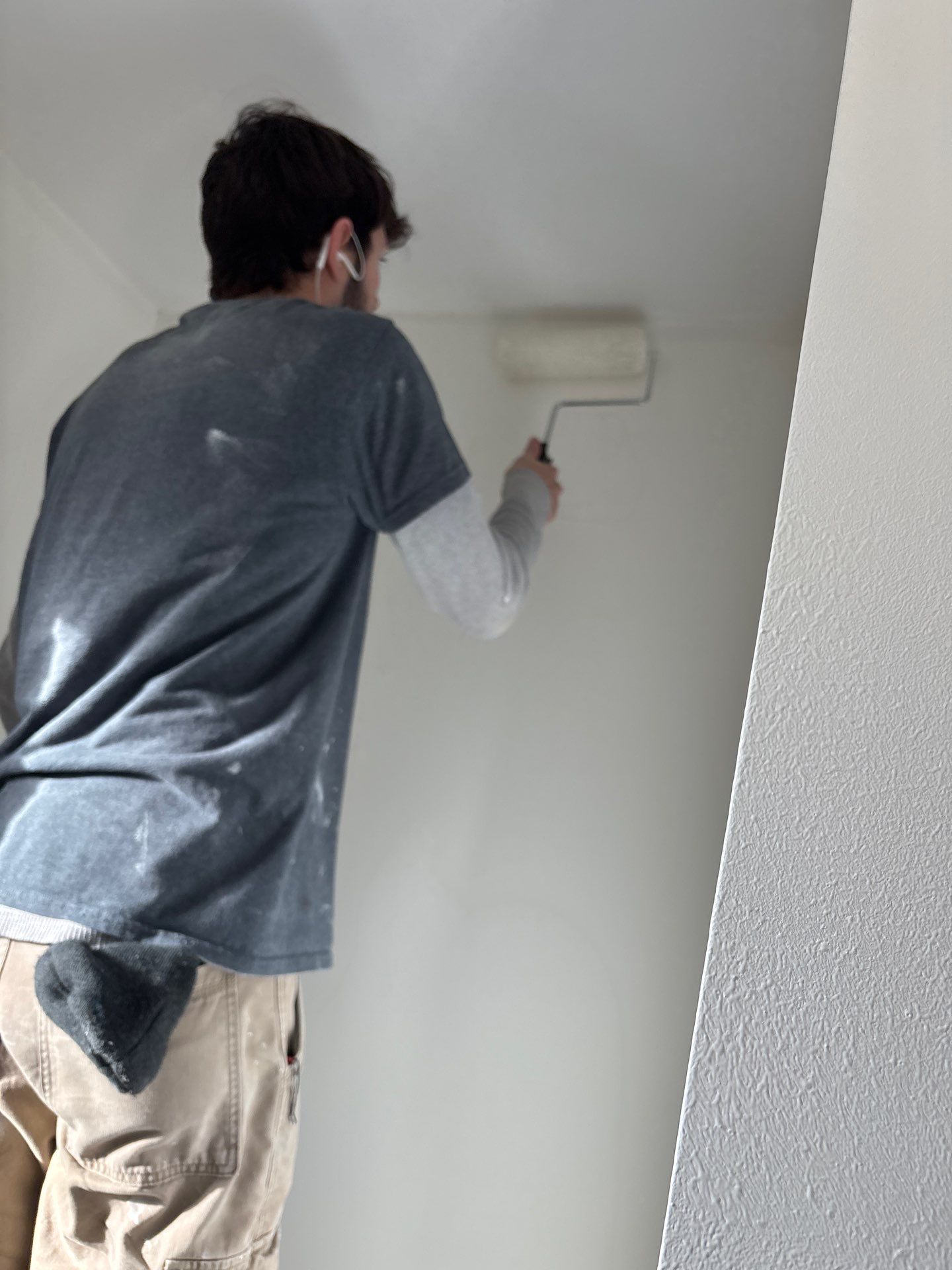 Painting a bathroom (work in progress)
