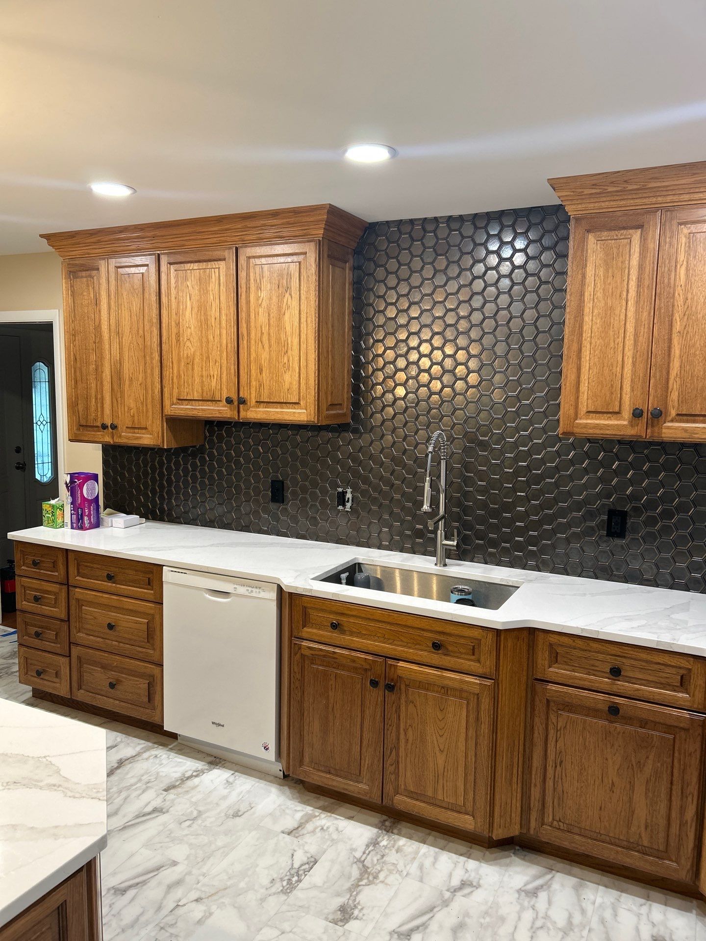 New kitchen tile backsplash