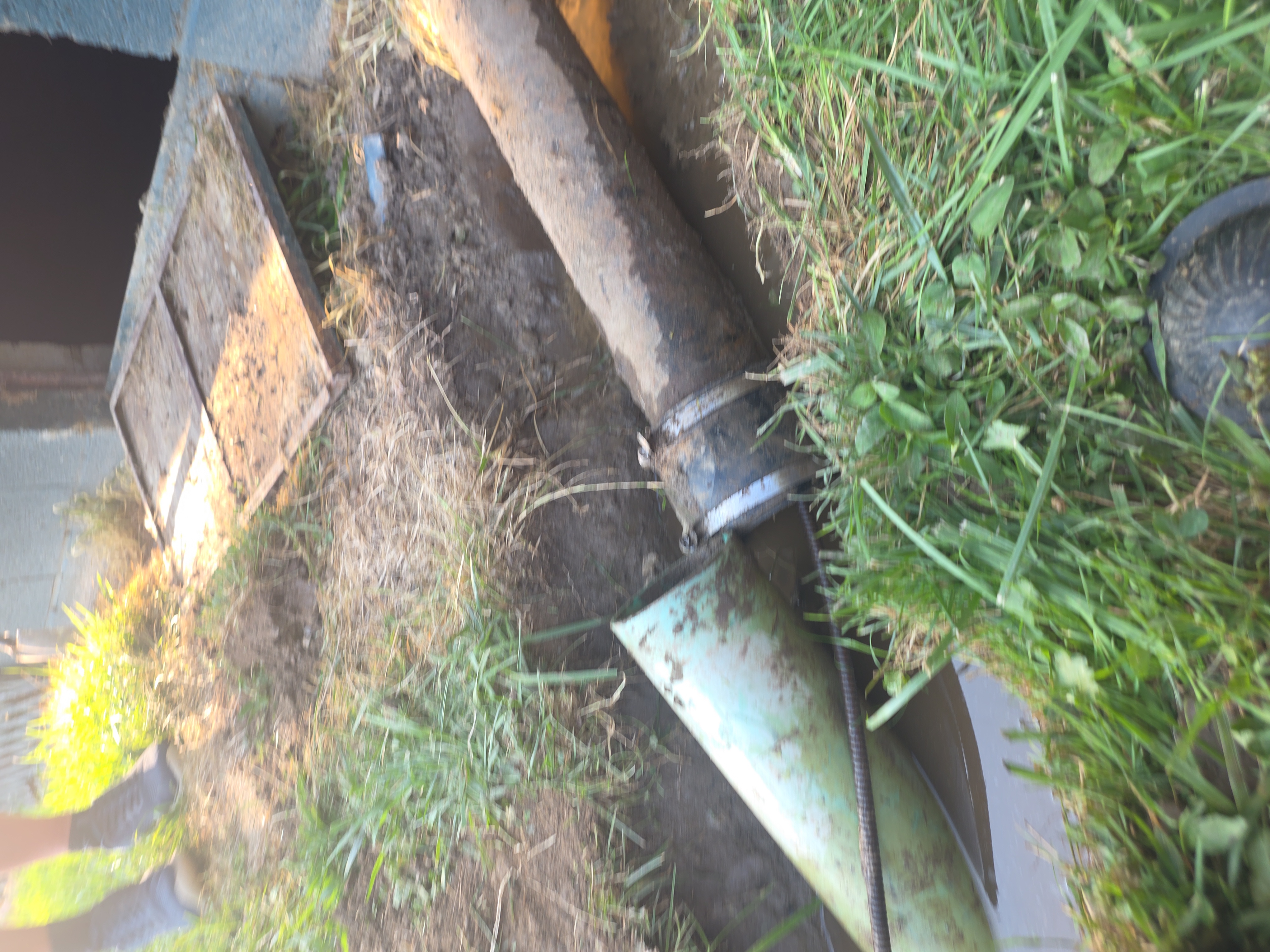 S&K diagnostic tracing and pipe locating on overhead sanitary drain connection