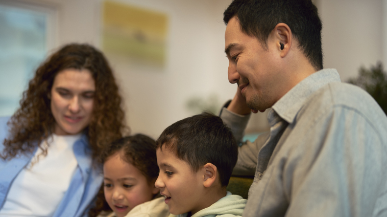 Auto Sound Analyzer prioritizing speech in noisy environment