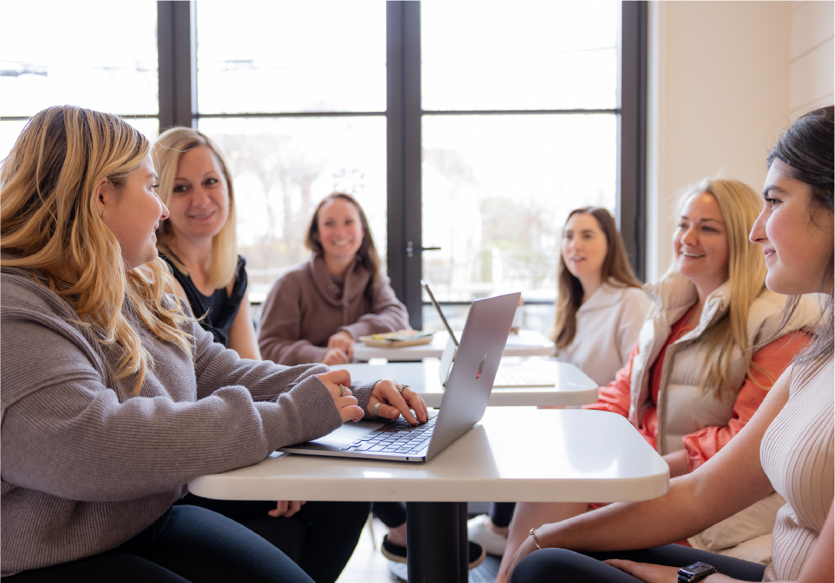 Emboss Life | Women Entrepreneurs Community & Business Coaching