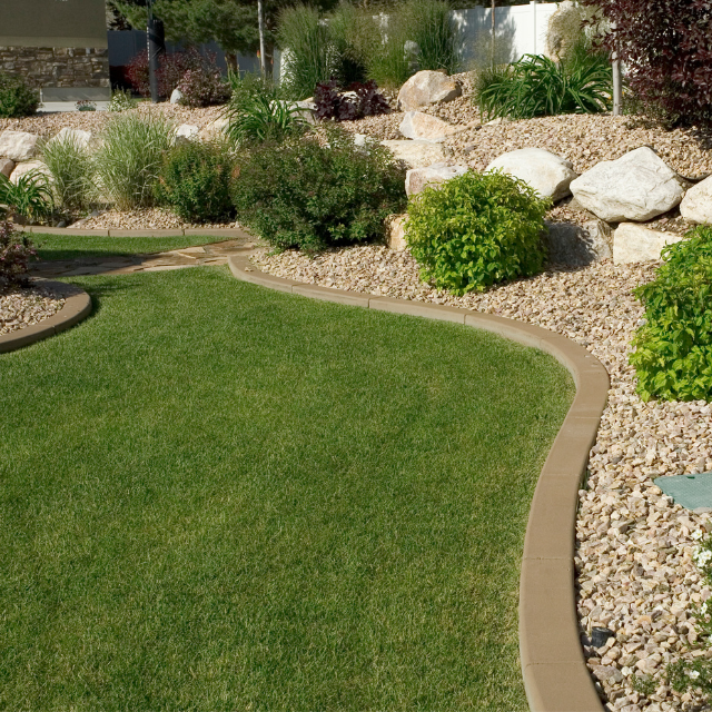 Commercial streetscape landscaping