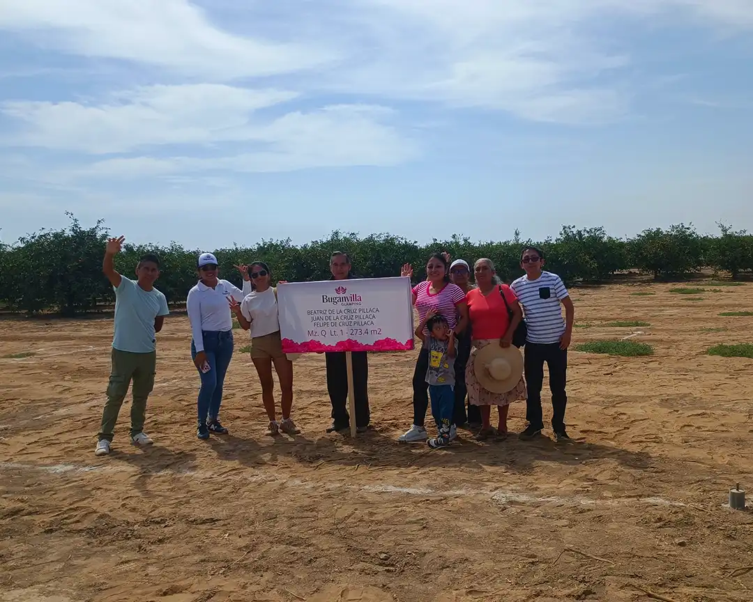 Familia compradora en Buganvilla Glamping