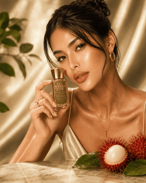 RUMÉA campaign photo, cold pressed oil texture