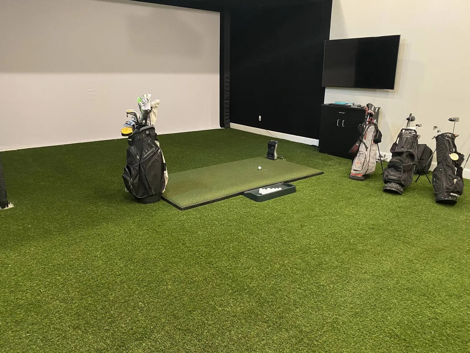 Sports and gym turf