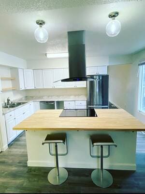 {{ custom_values.service_1 }} in {{custom_values.area_5})