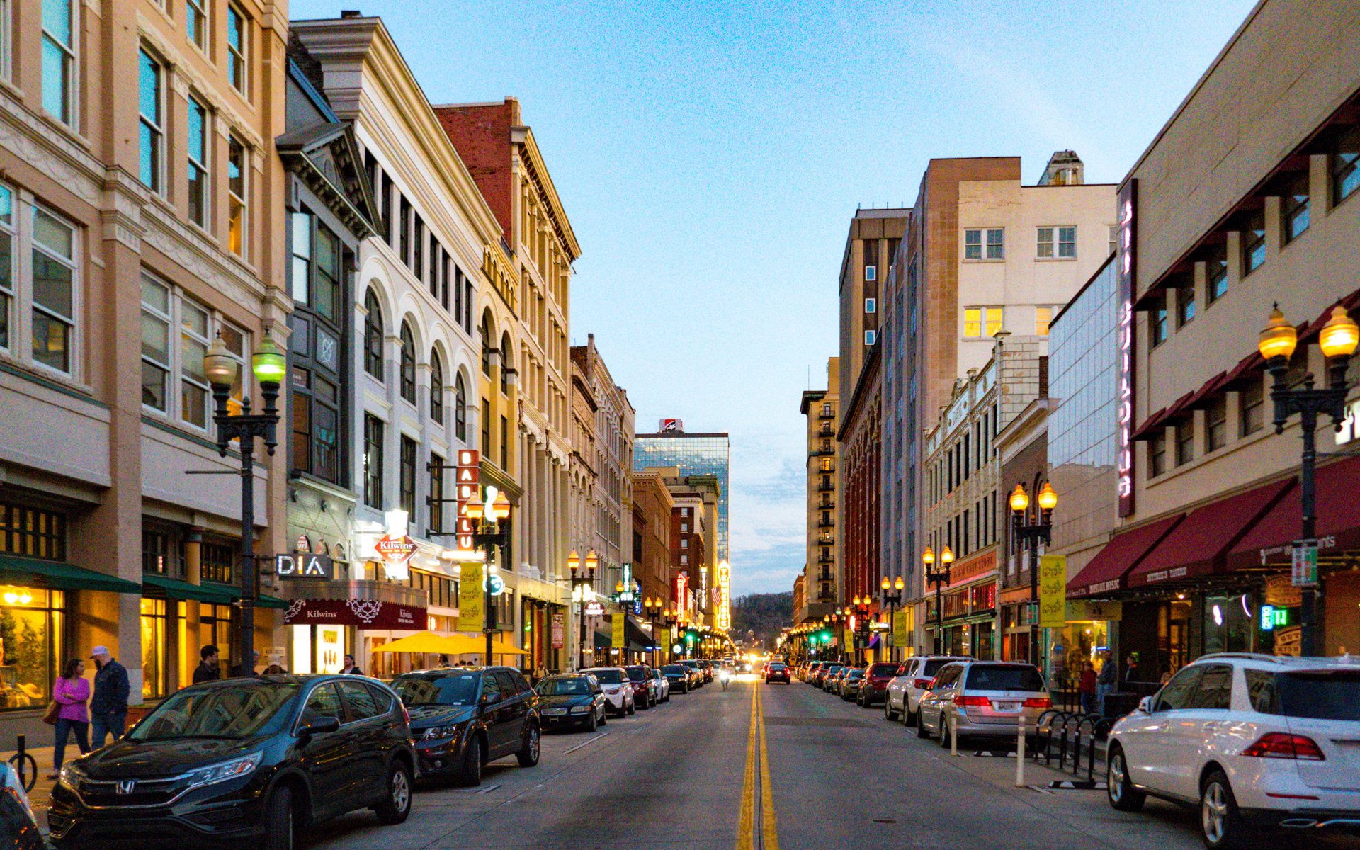 Representative view of Downtown Knoxville, Tennessee, highlighting the area's setting and local character.