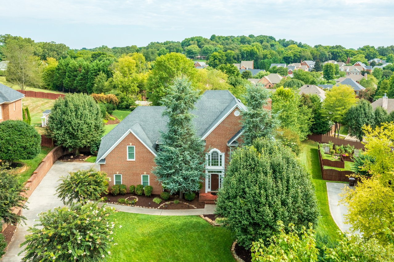Representative view of Farragut, Tennessee, highlighting the area's setting and local character.