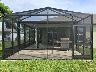 Screened lanais in Palm Beach County, FL