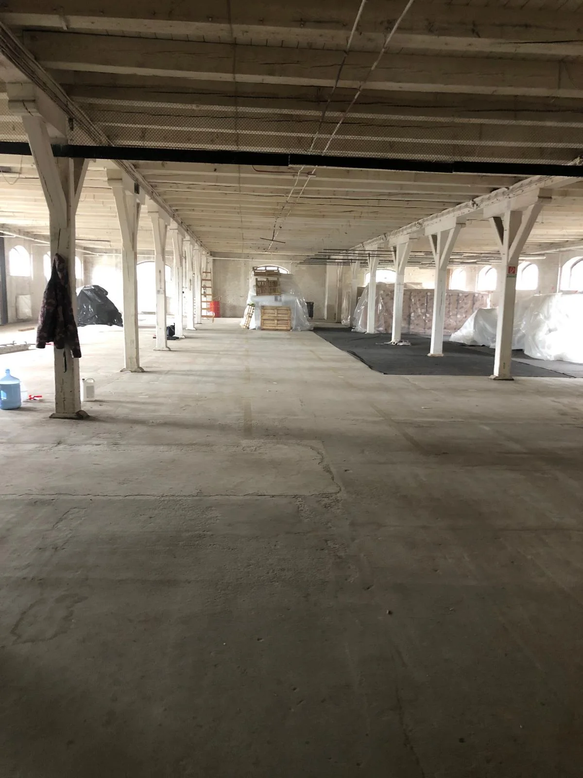 Raktár rendszerezés nagy csarnokban