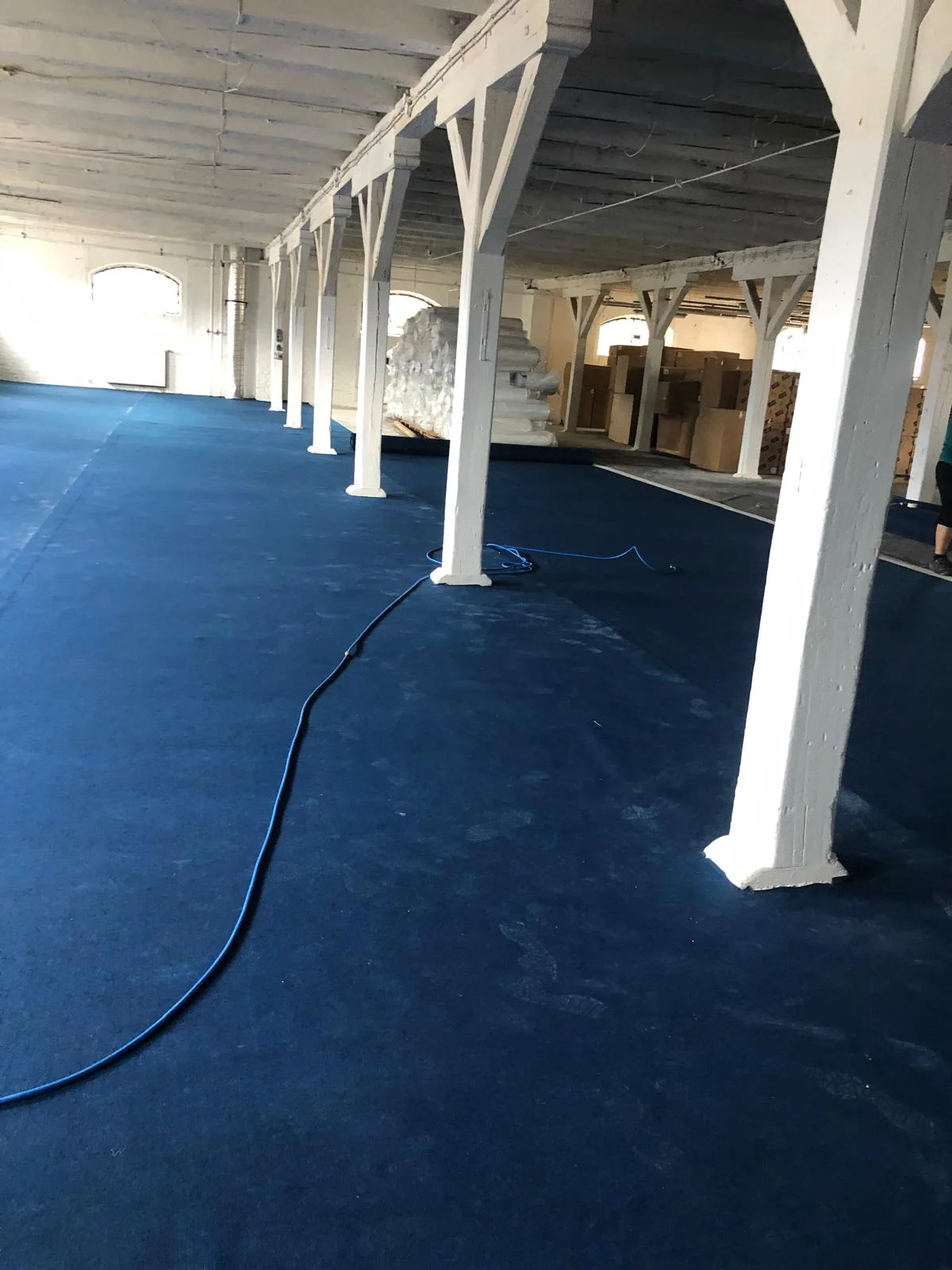 Raktár padlóburkolás Budapest