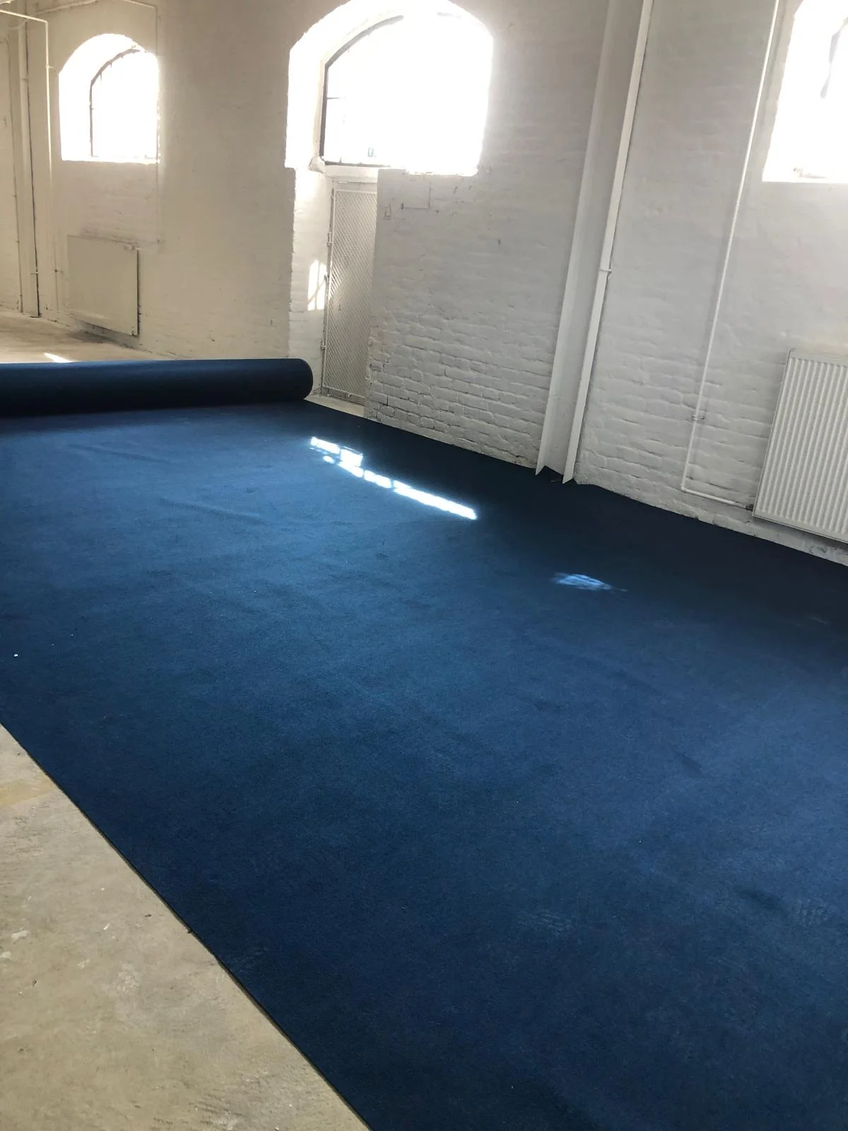 Ipari szőnyeg fektetés