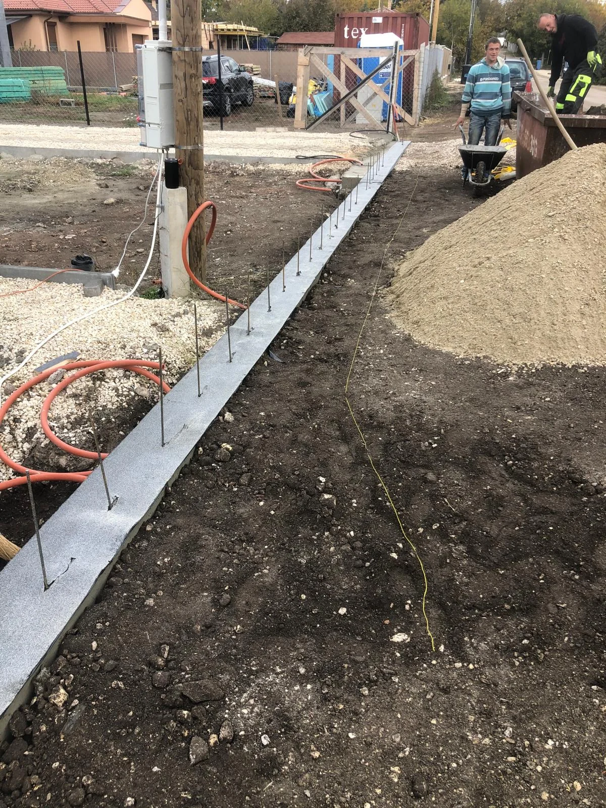 Kerítés építés pillér kialakítás