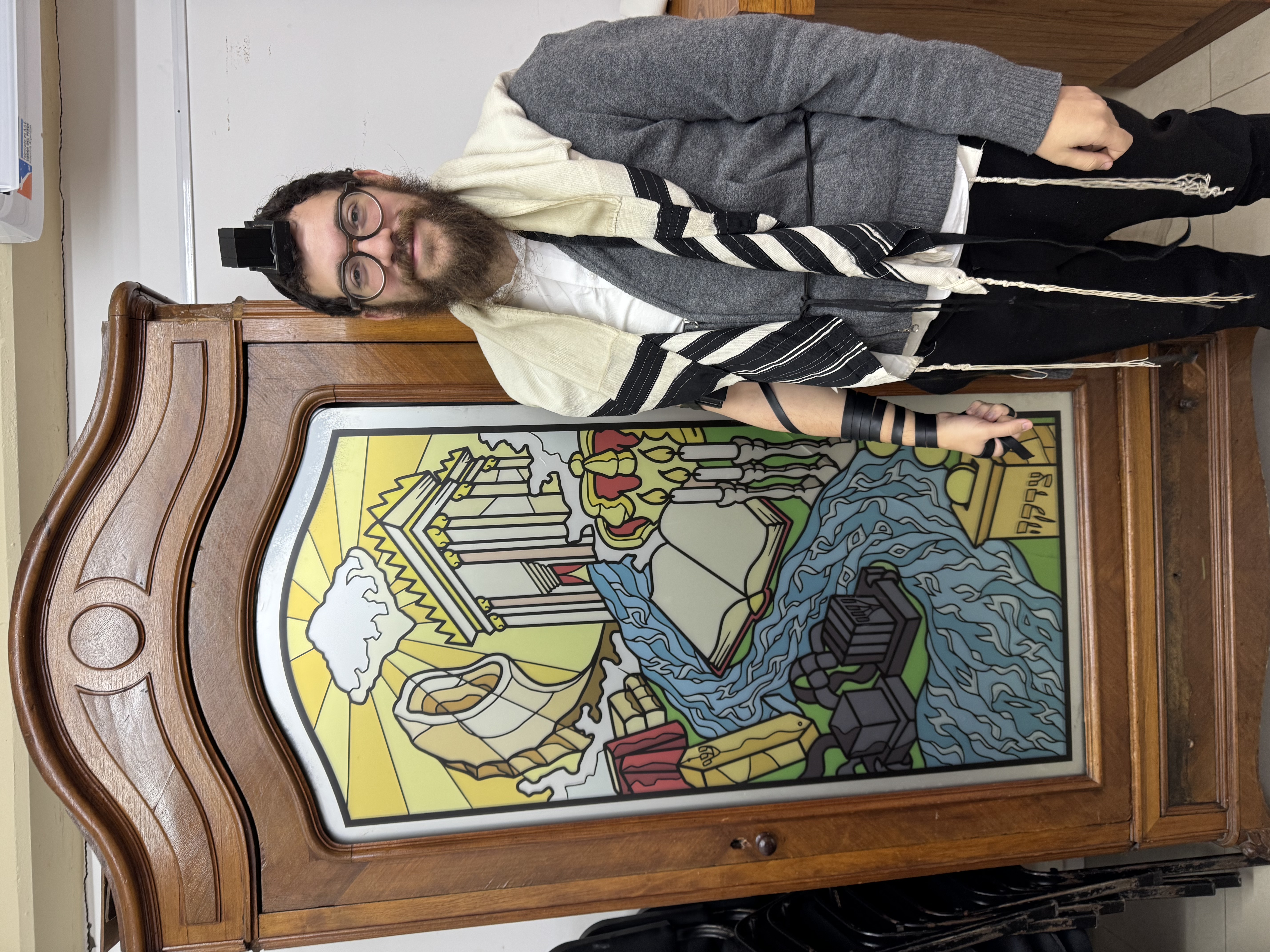 Minian's Rabbi Moishe & Aron Hakodesh