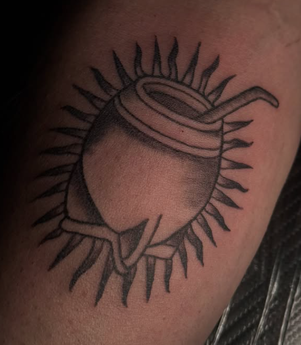 Tatuaje mate blackwork
