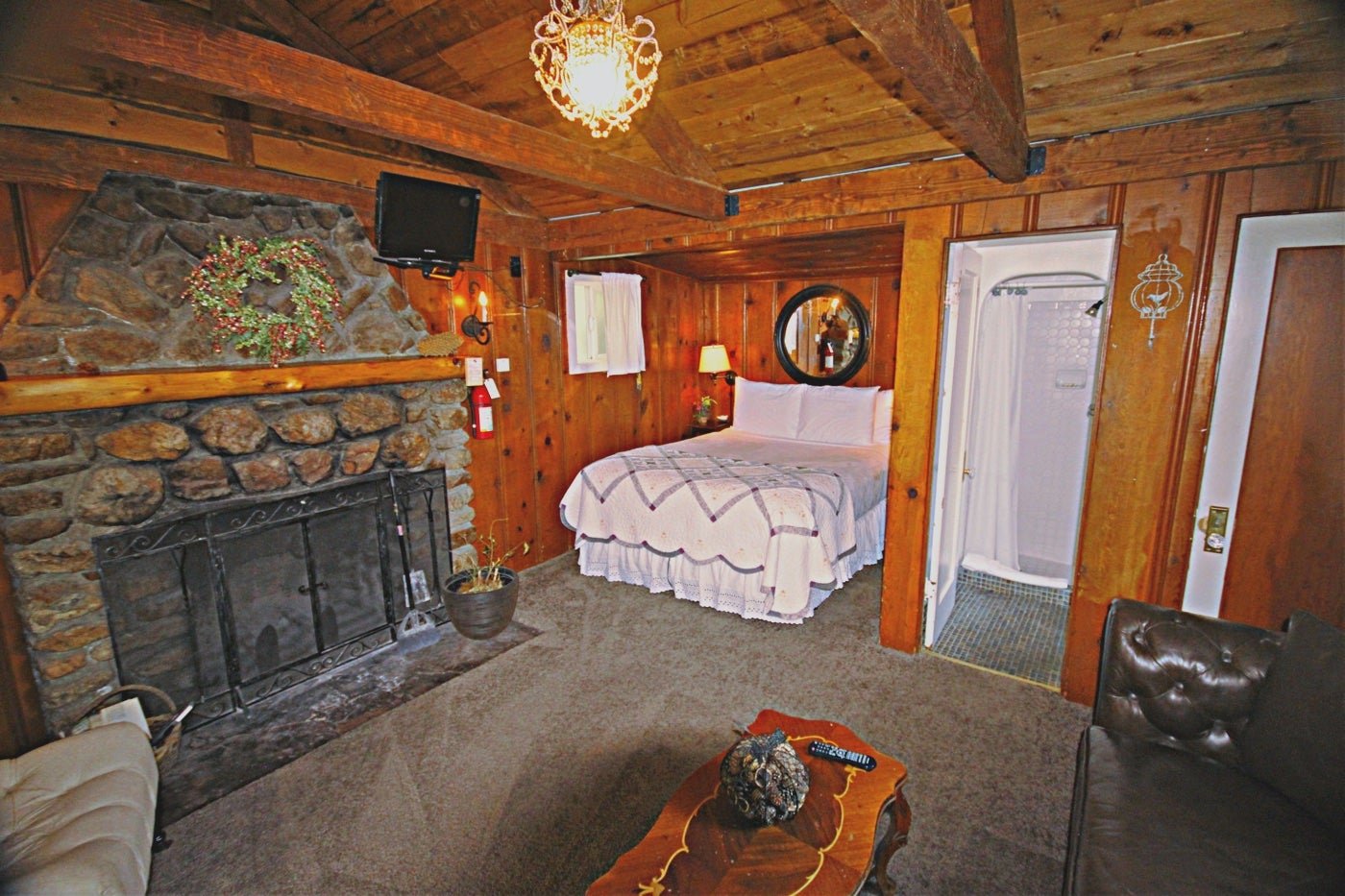 Cabin 8 bedroom