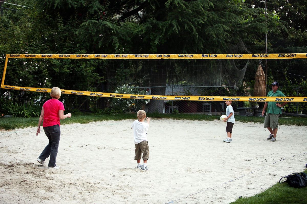 A game on the sand volleyball court