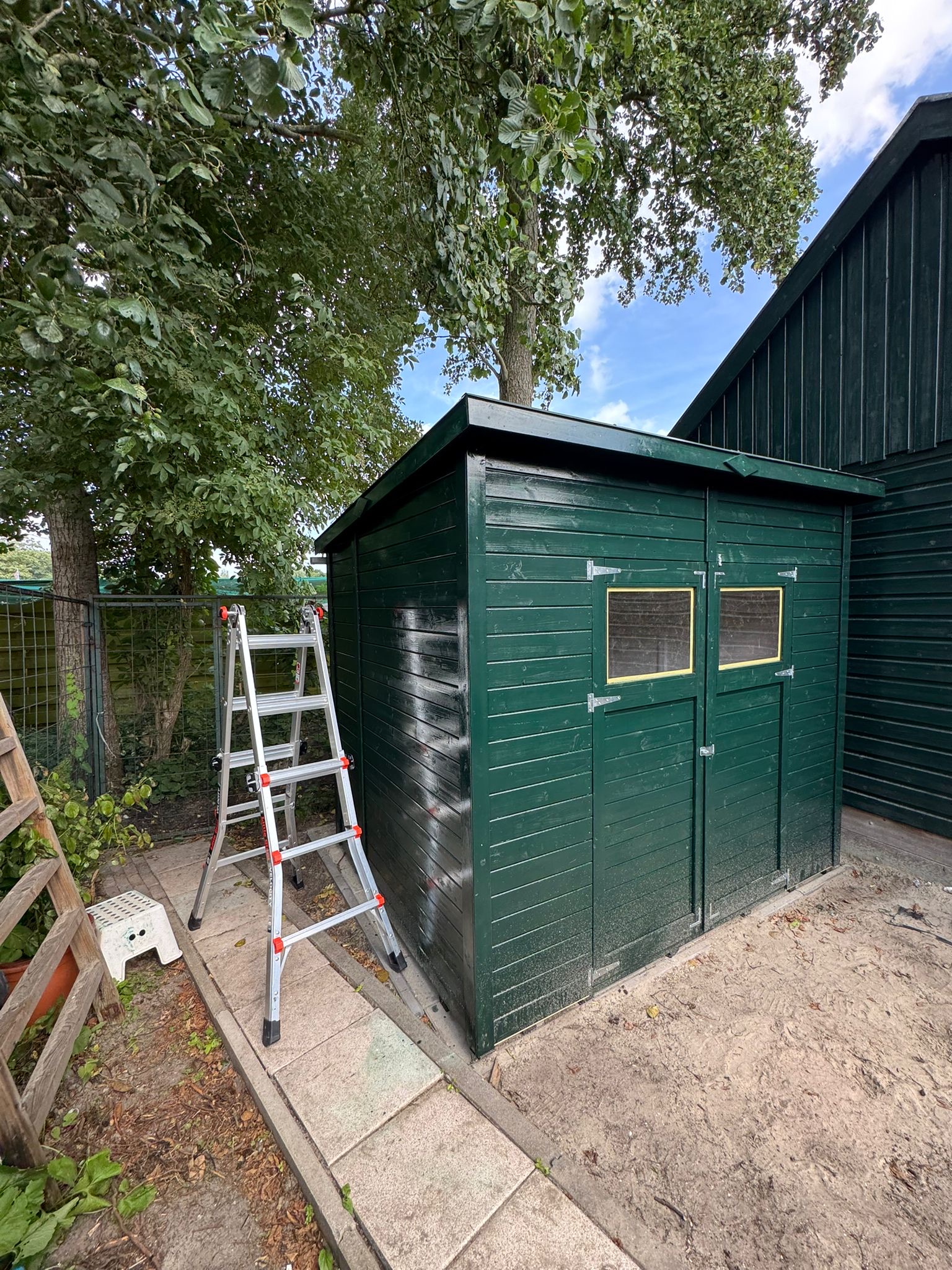 Tuinhuis Holwerd, houten tuinhuis montage Droomstek