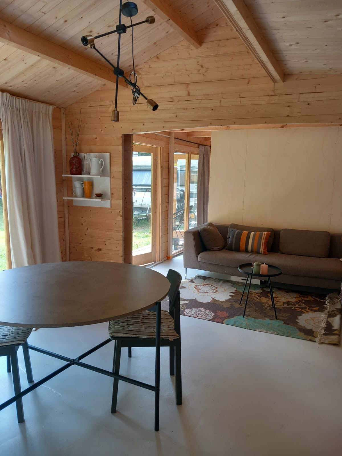 Tiny home België interieur op maat afgewerkt door Droomstek