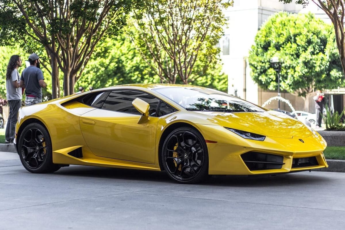 Vehicle with FormulaOne Pinnacle window tint