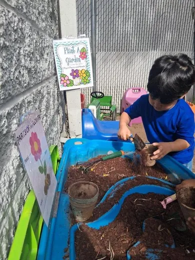 Children at a sensory water table