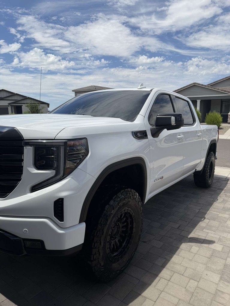 GMC Sierra AT4