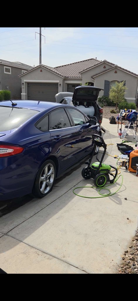 Thompson's Mobile Detailing AZ team member