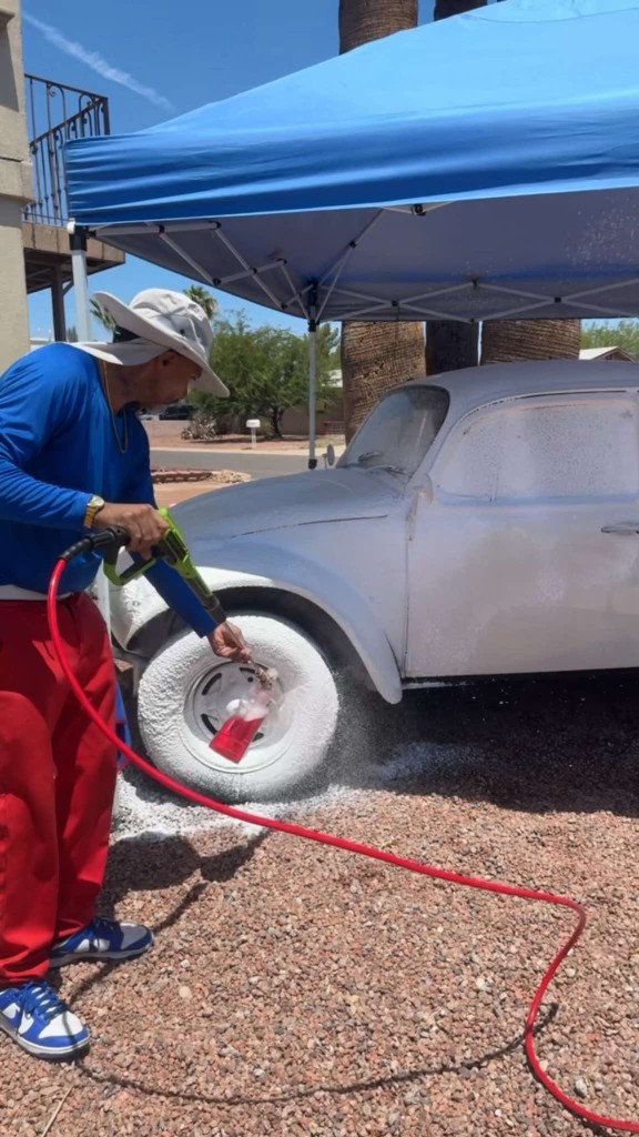 Thompson's Mobile Detailing AZ team member