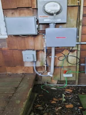 {{ custom_values.service_1 }} in {{custom_values.area_3})