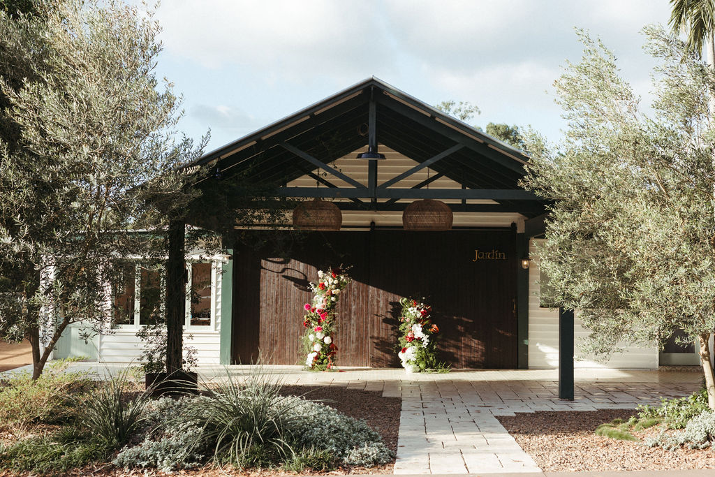 Jardín | Botanical Barn Photoshoot Location | Samford Village, QLD
