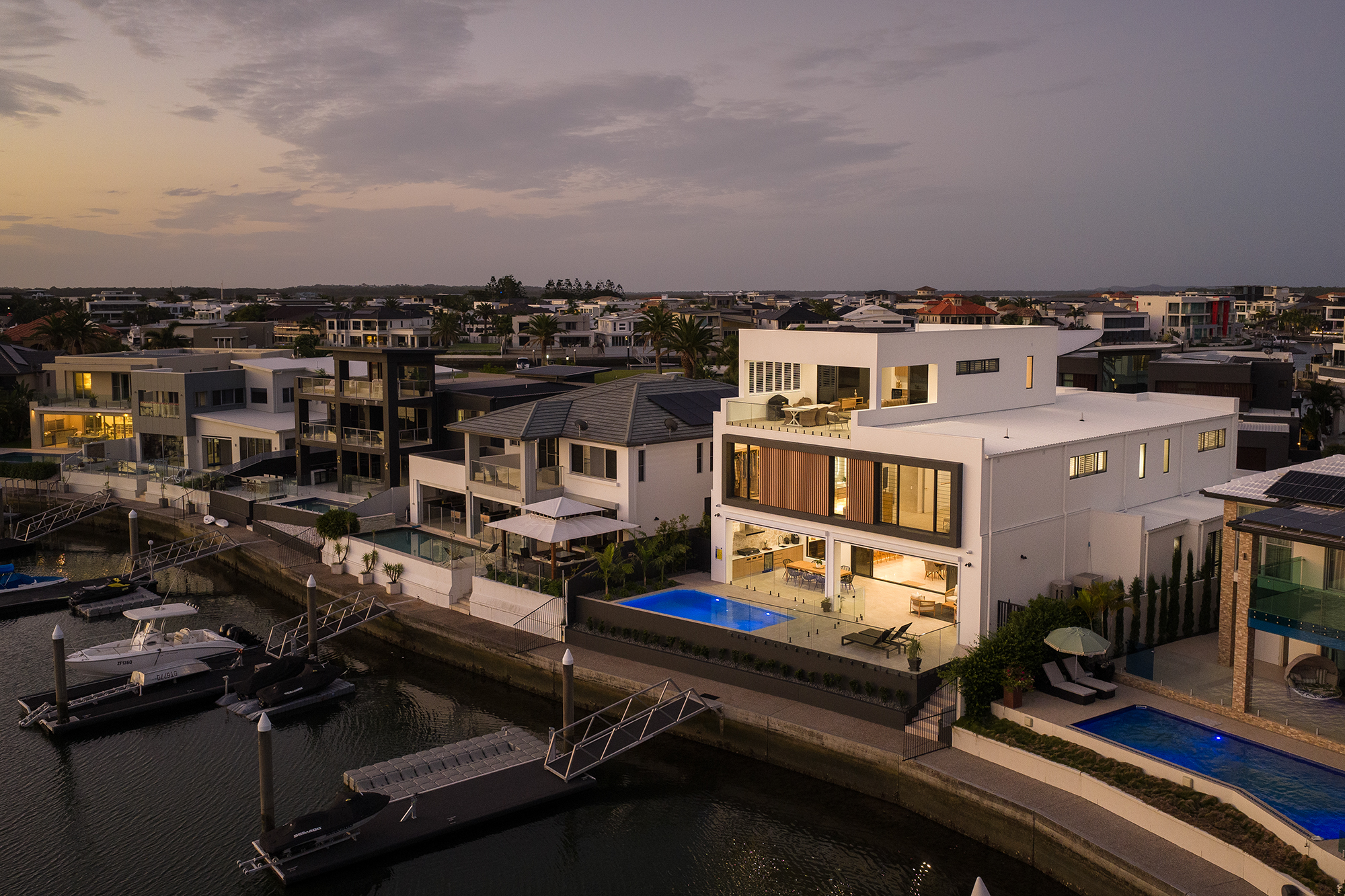Avalon | Luxury Waterfront Photoshoot Location | Paradise Point, QLD