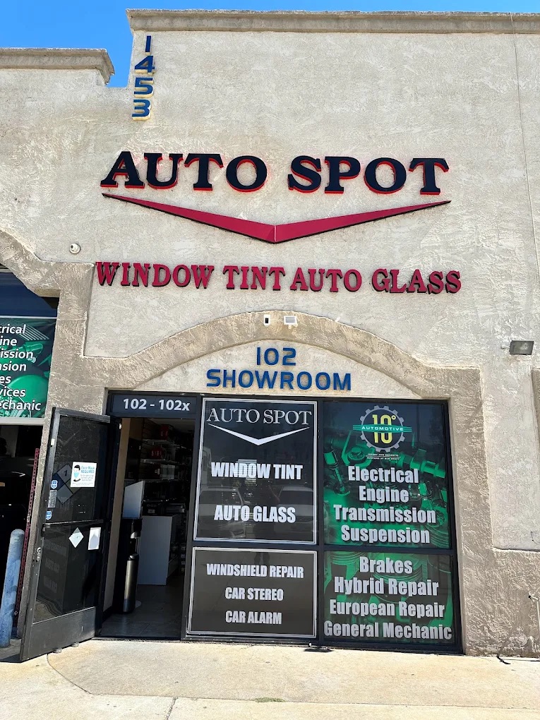 Auto Spot Corona Shop Interior