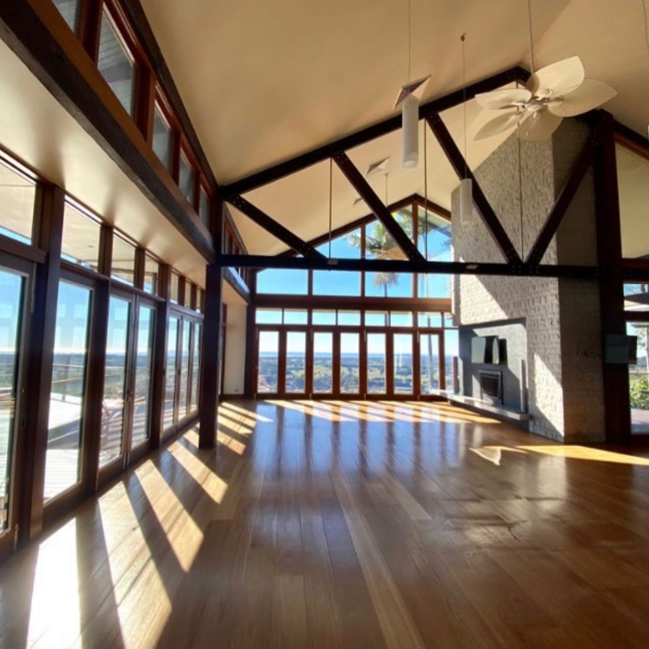 Soaring Glass Walls, Crystal Clear Views in Byron Bay, NSW